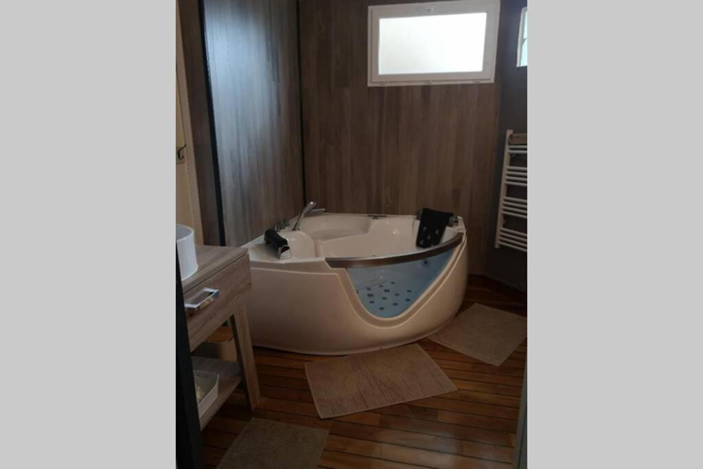 הולגאט Appartement, Les Templiers, Rdc Vue Mer Proche Centre Ville מראה חיצוני תמונה